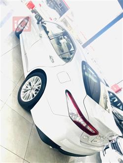 تۆیۆتا کامری